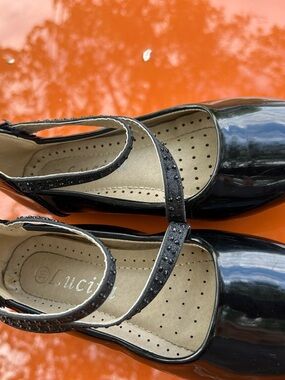 Lucia Girls' Black Patent Mary Jane Dress Shoes with Decorative Strap( Velcro )